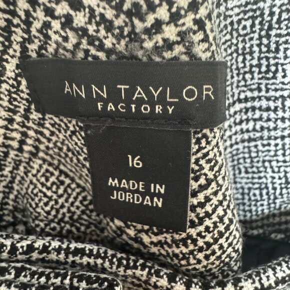 Ann Taylor Factory Glen Plaid Black White Dress Pants Stretch Straight Leg 16 - Picture 5 of 6